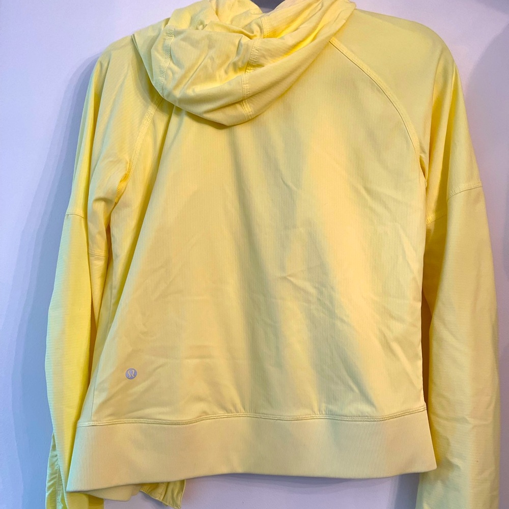 Lululemon jacket!  Don’t miss out!